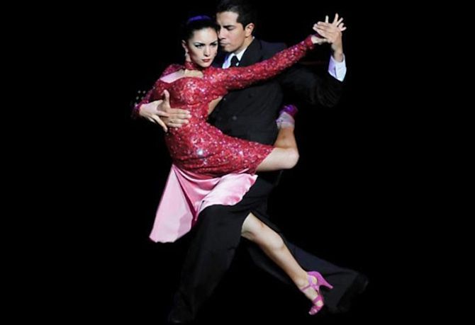tango-2